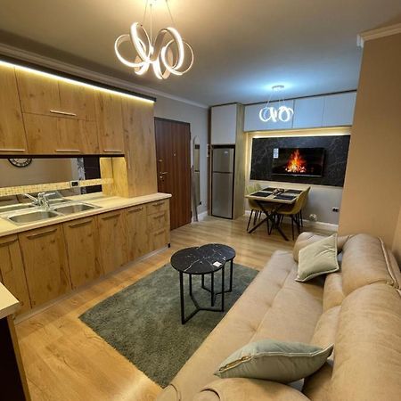 Superior 2Br Apartment Tirana Bagian luar foto